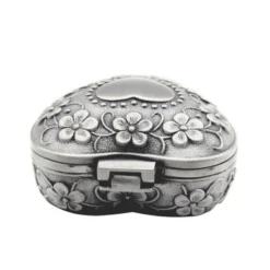 AVESON Classic Vintage Antique Heart Shape Jewellery Box Ring Small Trinket Jewellery Storage Organiser Chest Christmas Gift, Silver -J Crew Favour 6 249